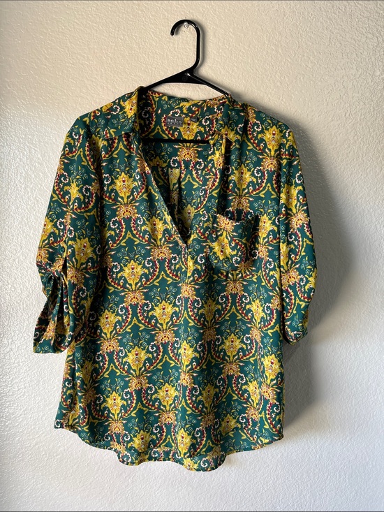 New York & Company Tops - New York & Company Green Floral Medallion V-Neck Tunic Boho Sz L Office TC0592